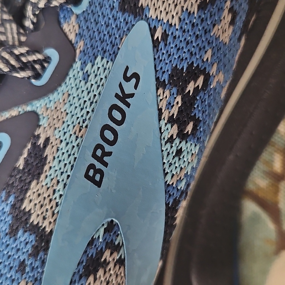 Brooks GHOST Vibrant Blue Camouflage Sneakers MENS SIZE 9.5 OR WOMEN 11 - Picture 2 of 12